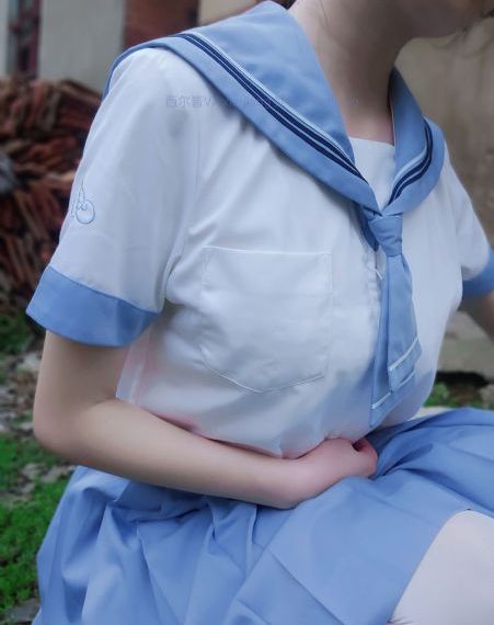 受欺辱的新任女教师
