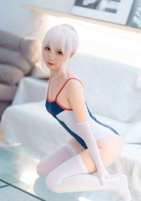 年轻漂亮的保姆